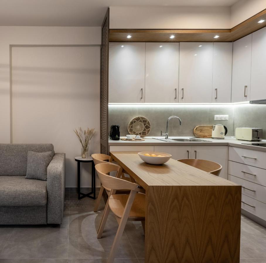 Iris Suites Nikiti Εξωτερικό φωτογραφία